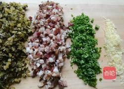 腊肉酸菜包的做法图解3