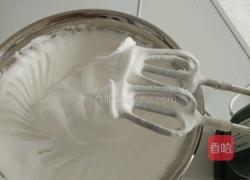 奶油戚风蛋糕的做法图解3