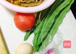 金氏炒米线的做法图解1