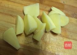 土豆炖红烧肉的做法图解2