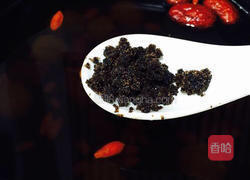 桂圆红枣枸杞茶的做法图解3