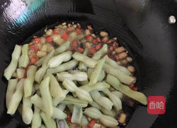 藿香炒四季豆的做法图解5