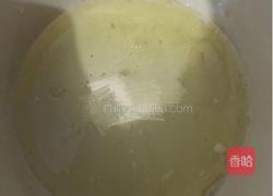 电压力锅做蛋糕的做法图解1