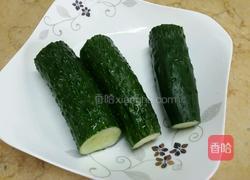 蒜泥黄瓜的做法图解1