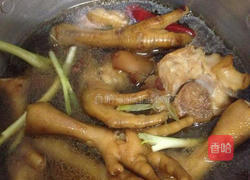 混卤麻辣鸡爪猪蹄的做法图解7