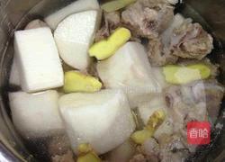 淮山排骨汤的做法图解3