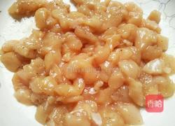 莴笋玉米炒肉丁的做法图解3