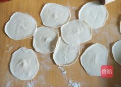 酸菜肉陷饺子的做法图解4