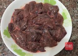 大葱爆炒猪肝的做法图解2