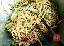 川味鸡丝凉面的做法图解8