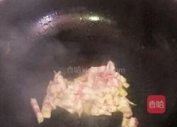 猪肉炒蒜苔的做法图解2