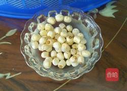 莲子百合红豆粥的做法图解3