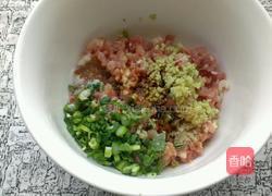 槐花肉末饼的做法图解3