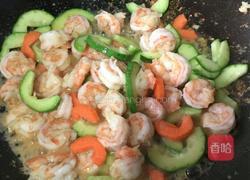 黄瓜炒虾仁的做法图解8