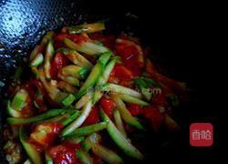 西葫芦炒西红柿的做法图解7