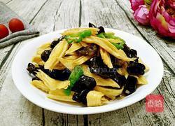 黑木耳炒腐竹的做法图解7