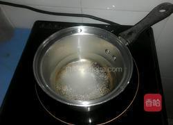 椰汁芒果西米露的做法图解2