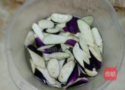 茄子炒肉的做法图解3