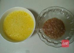 肉末鸡蛋羹的做法图解2