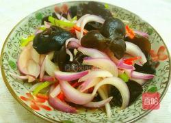 洋葱拌木耳的做法图解8