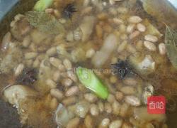 花生炖猪蹄的做法图解11