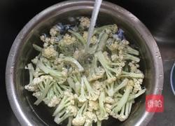 清炒菜花的做法图解3