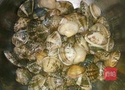 蚬子炖茄子的做法图解2