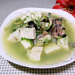 鲶鱼炖豆腐的做法[图]