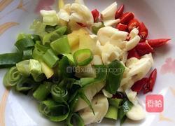 鲫鱼炖豆腐的做法图解3