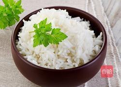 火腿肉松寿司的做法图解1