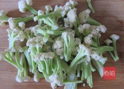 花菜炒肉的做法图解2