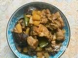 三宝焖鸭（土豆香菇青椒焖鸭）的做法[图]