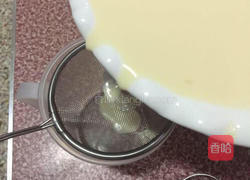 牛奶炖鸡蛋的做法图解4