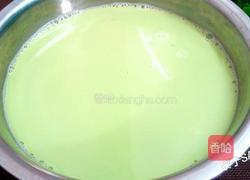 斑兰草莓千层蛋糕的做法图解12