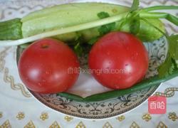 西红柿炒西葫芦的做法图解1