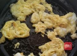 五彩蛋炒饭的做法图解4