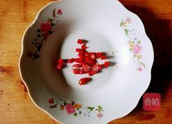 辣椒炒鸡蛋的做法图解2