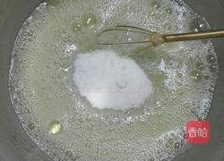 戚风蛋糕的做法图解3