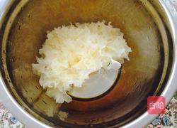 银耳羹的做法图解2