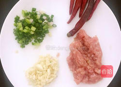 酸豆角炒肉沫的做法图解2