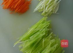 凉拌窝笋丝的做法图解2