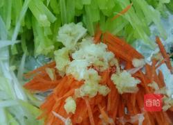 凉拌窝笋丝的做法图解3