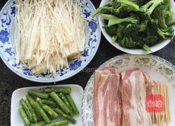 香煎培根金针菇卷的做法图解1