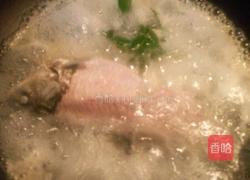 山药枸杞鲫鱼汤的做法图解5