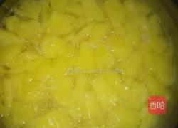 菠萝罐头的做法图解3