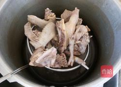 药膳鸽子汤的做法图解3