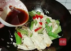 青椒炒腐竹的做法图解12