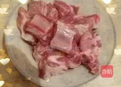 排骨炖冬瓜的做法图解1