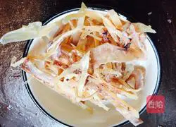 Illustration of how to make chicken fried rice noodles 4