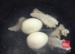当归红糖鸡蛋的做法图解3